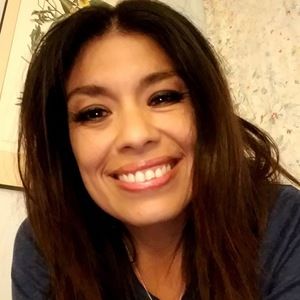 Meet your Posher, Angela